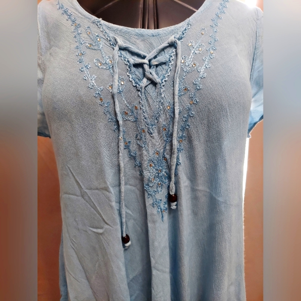 7 Islands Women's Embroidered V Neck Top